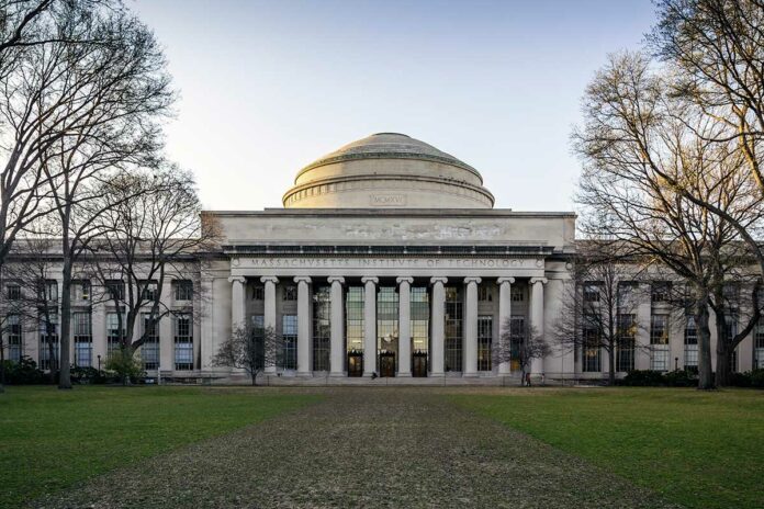Instituto Tecnológico de Massachusetts (MIT)